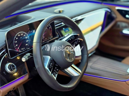 Mercedes E 200 2026 Black Automatic Used for Sale in Sheikh Zayed City - 3