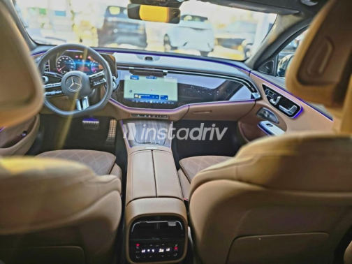 Mercedes E 200 2026 Black Automatic Used for Sale in Sheikh Zayed City - 4
