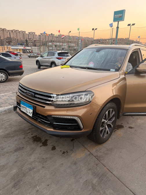 زوتى T600 2019 ذهبي أوتوماتيك مستعملة للبيع في القاهرة - 3