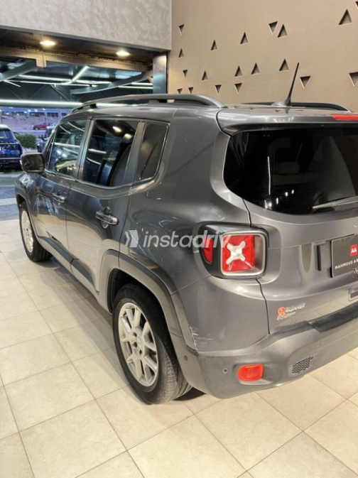 Jeep Renegade 2022 White Automatic Used for Sale in Greater Cairo ( Cairo + Giza) - 3