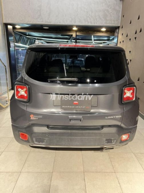 Jeep Renegade 2022 White Automatic Used for Sale in Greater Cairo ( Cairo + Giza) - 5
