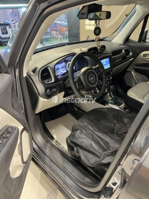 Jeep Renegade 2022 White Automatic Used for Sale in Greater Cairo ( Cairo + Giza) - 6