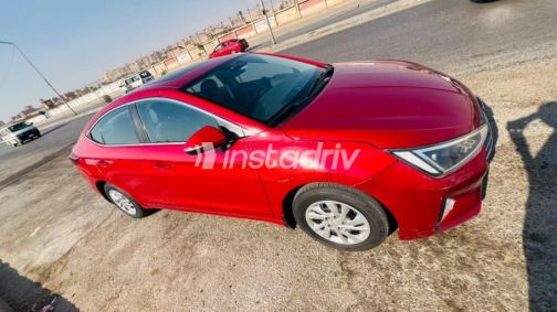 Hyundai Elantra 2020 Red Automatic Used for Sale in Cairo - 4