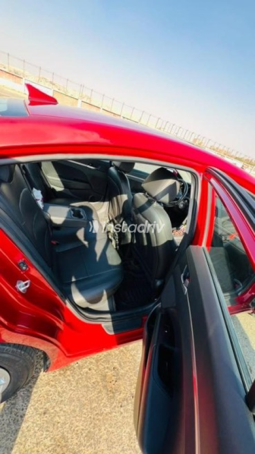 Hyundai Elantra 2020 Red Automatic Used for Sale in Cairo - 5