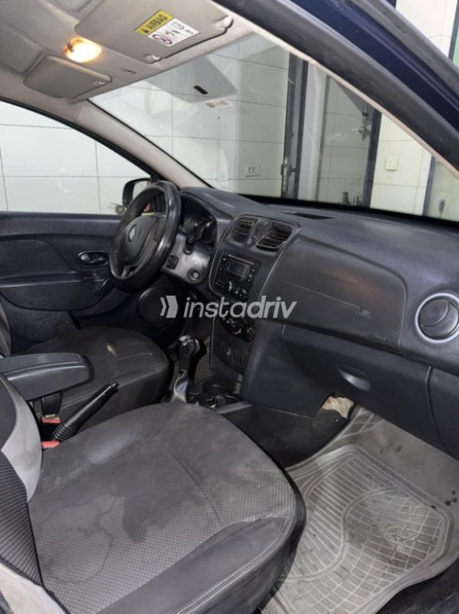 Renault Logan 2016 Dark Blue Automatic Used for Sale in Madinaty - 4