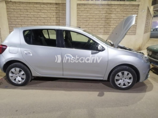 Renault Sandero 2021 White Automatic Used for Sale in Greater Cairo ( Cairo + Giza) - 2