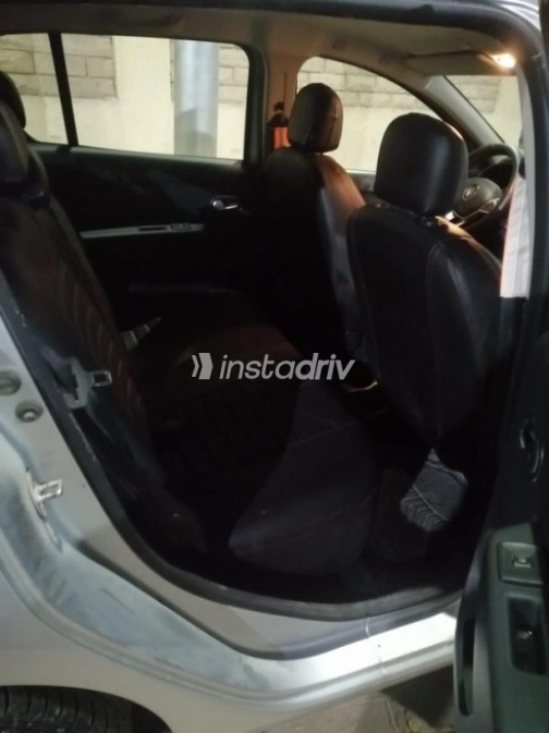 Renault Sandero 2021 White Automatic Used for Sale in Greater Cairo ( Cairo + Giza) - 5