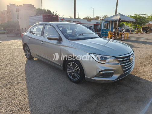 MG 5 2021 Silver Automatic Used for Sale in Nasr city - 5
