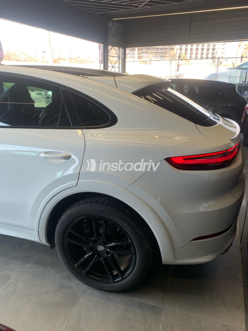 Porsche Cayenne S 2021 White Automatic Used for Sale in Cairo - 6