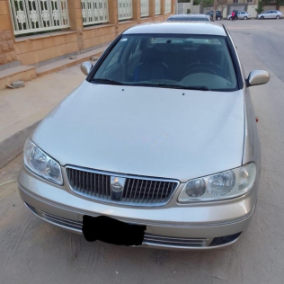 نيسان صنى 2004 ذهبي أوتوماتيك مستعملة للبيع في القاهرة