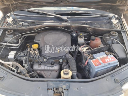 Renault Logan 2010 Dark Gray Automatic Used for Sale in Cairo - 4