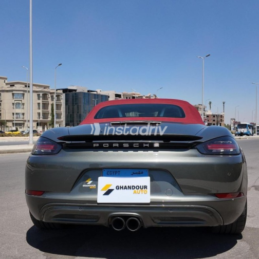 Porsche Boxster 2022 Gray Automatic Used for Sale in Cairo - 4