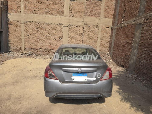 Nissan Sunny 2015 Dark Gray Automatic Used for Sale in Minya Al Qamh - 2