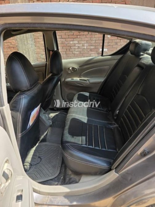 Nissan Sunny 2015 Dark Gray Automatic Used for Sale in Minya Al Qamh - 5