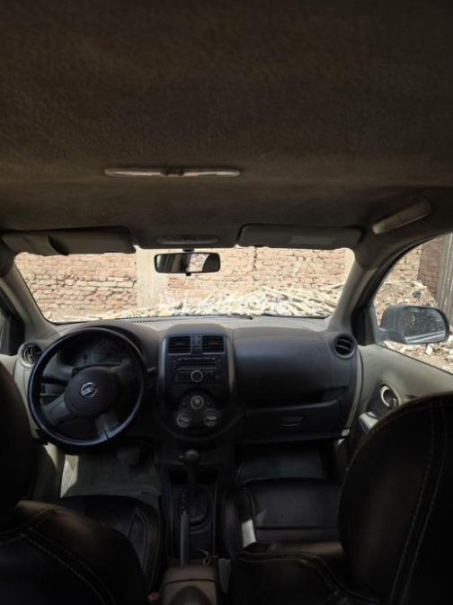 Nissan Sunny 2015 Dark Gray Automatic Used for Sale in Minya Al Qamh - 6