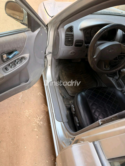 هيونداي فيرنا 2014 فضي أوتوماتيك مستعملة للبيع في المنوفية - 5