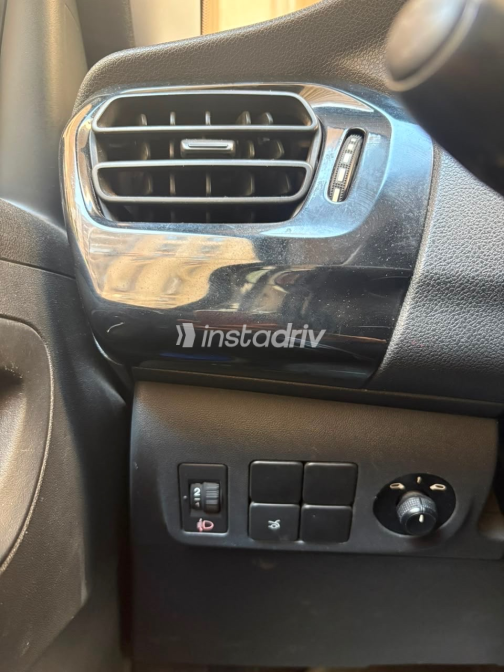 Peugeot 301 2018 Black Automatic Used for Sale in Maadi - 5