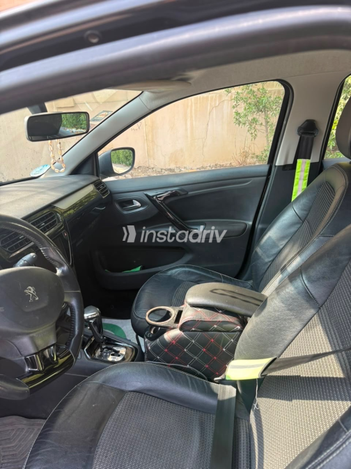 Peugeot 301 2018 Black Automatic Used for Sale in Maadi - 6