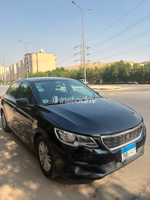 Peugeot 301 2018 Black Automatic Used for Sale in Maadi - 10