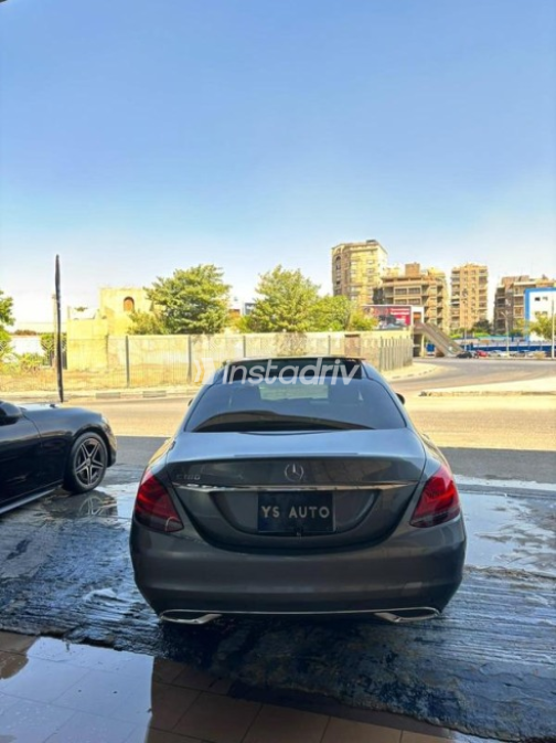Mercedes C 180 2022 White Automatic Used for Sale in Greater Cairo ( Cairo + Giza) - 4