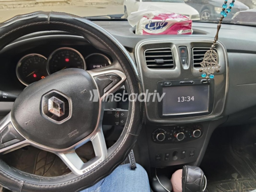 Renault Sandero Step Way 2019 White Automatic Used for Sale in Greater Cairo ( Cairo + Giza) - 2