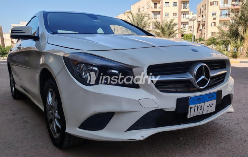 مرسيدس CLA 180 2015 أبيض أوتوماتيك مستعملة للبيع في 6 أكتوبر - 3