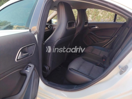 مرسيدس CLA 180 2015 أبيض أوتوماتيك مستعملة للبيع في 6 أكتوبر - 9
