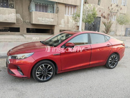 جاك J7 2022 أبيض أوتوماتيك مستعملة للبيع في القاهرة الكبرى ( القاهرة - الجيزة) - 10