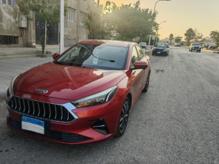 جاك J7 2022 أبيض أوتوماتيك مستعملة للبيع في القاهرة الكبرى ( القاهرة - الجيزة)
