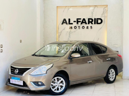 Nissan Sunny 2024 Gold Automatic Used for Sale in Greater Cairo ( Cairo + Giza) - 2