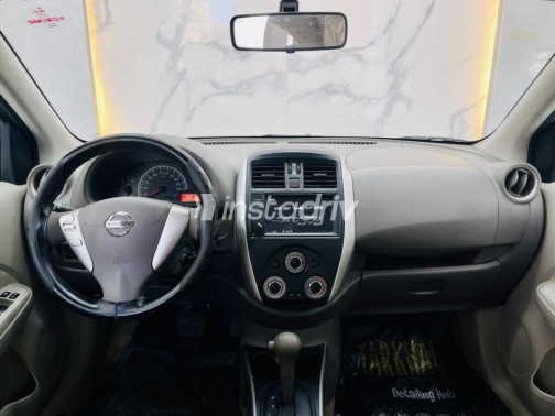 Nissan Sunny 2024 Gold Automatic Used for Sale in Greater Cairo ( Cairo + Giza) - 3