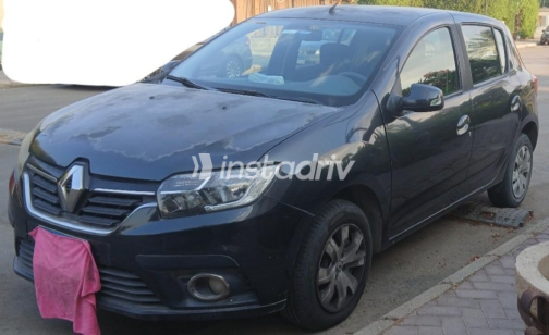 Renault Sandero 2019 Dark Gray Automatic Used for Sale in Sheikh Zayed City - 3