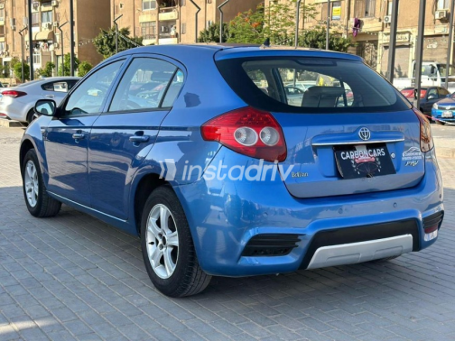 بريليانس FRV 2013 أزرق غامق أوتوماتيك مستعملة للبيع في مدينة نصر - 5