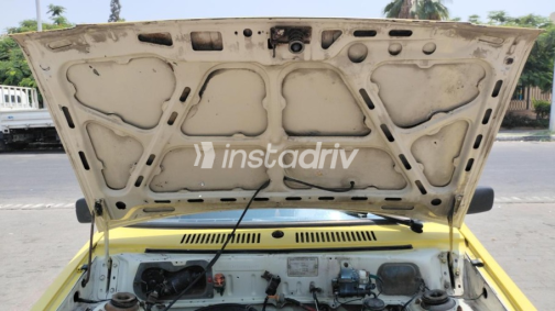 Suzuki Maruti 2000 Yellow Automatic Used for Sale in Nasr city - 3