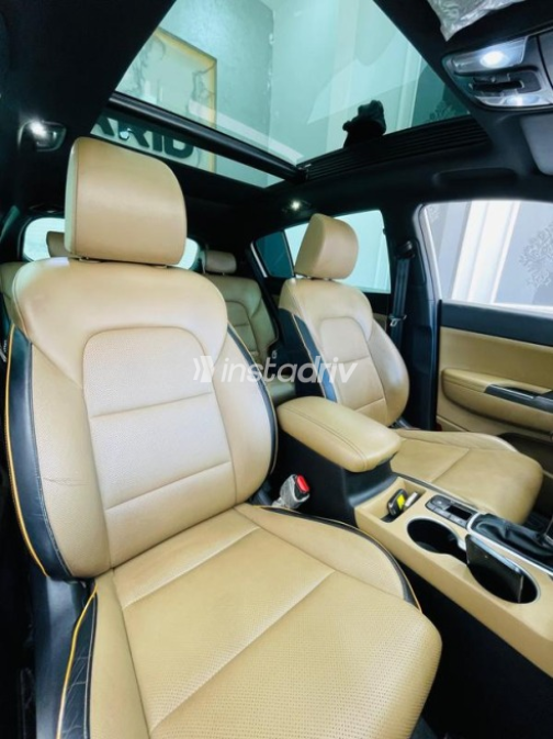 Kia Sportage 2022 White Automatic Used for Sale in Greater Cairo ( Cairo + Giza) - 6