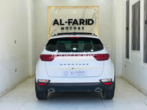 Kia Sportage 2022 White Automatic Used for Sale in Greater Cairo ( Cairo + Giza) - 7