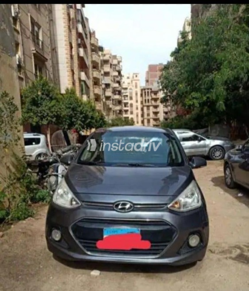 Hyundai Grand i10 2015 Gray Automatic Used for Sale in Cairo - 1