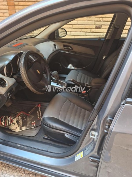 Chevrolet Cruze 2016 White Automatic Used for Sale in Greater Cairo ( Cairo + Giza) - 2