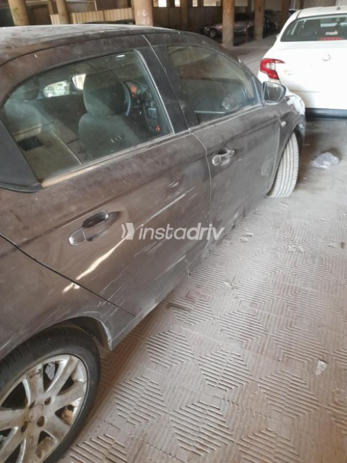بيجو 301 2015 موكا أوتوماتيك مستعملة للبيع في المعادى - 4