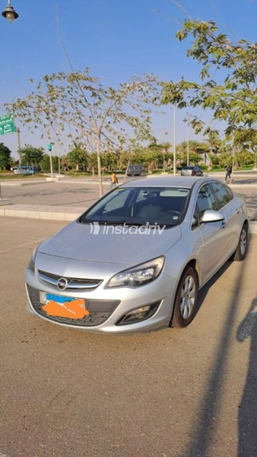 Opel Astra 2021 White Automatic Used for Sale in Greater Cairo ( Cairo + Giza) - 1