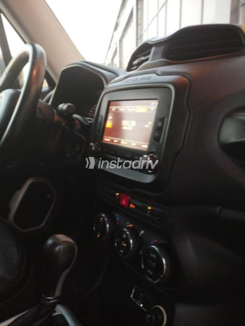 Jeep Renegade 2016 Black Automatic Used for Sale in Cairo - 3