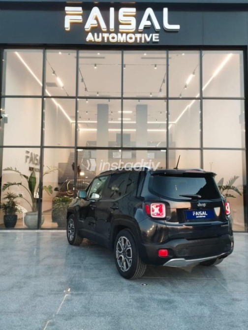 Jeep Renegade 2016 Black Automatic Used for Sale in Cairo - 7