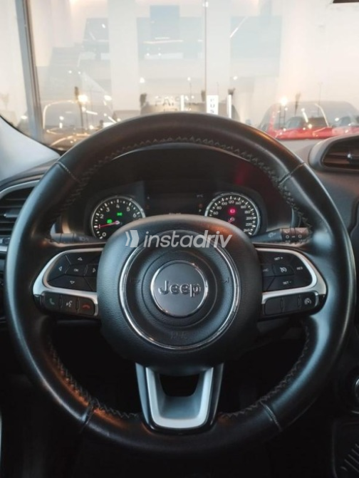 Jeep Renegade 2016 Black Automatic Used for Sale in Cairo - 9