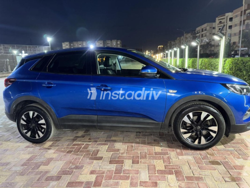اوبل جراند لاند 2021 أزرق أوتوماتيك مستعملة للبيع في المهندسين - 4