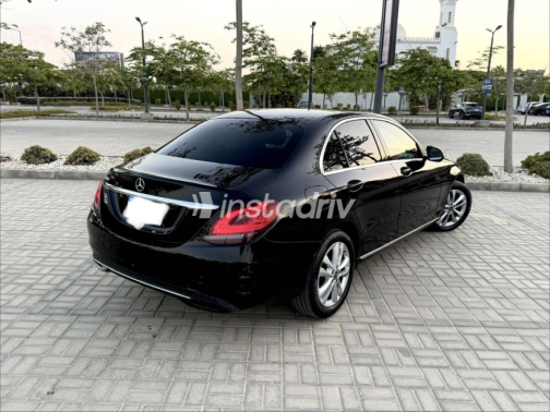 Mercedes C 180 2019 Black Automatic Used for Sale in Sheikh Zayed City - 3