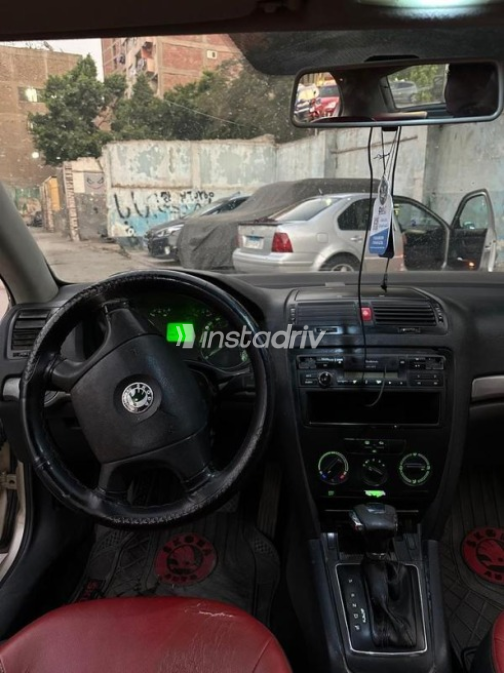 Skoda Octavia A5 2006 Bronze Automatic Used for Sale in Greater Cairo ( Cairo + Giza) - 5