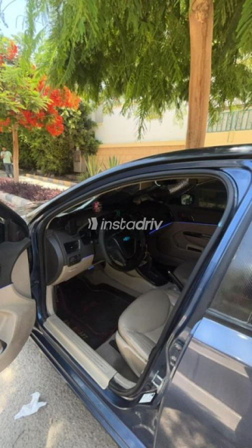 Chevrolet Optra 2017 White Automatic Used for Sale in Greater Cairo ( Cairo + Giza) - 10