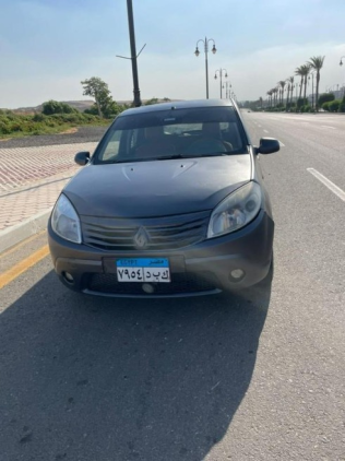 Renault Sandero 2011 Black Automatic Used for Sale in Cairo