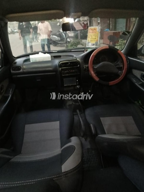 Daihatsu Charade 1996 White Automatic Used for Sale in Alexandria - 5
