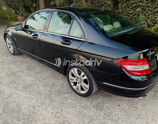 Mercedes C 250 2011 Black Automatic Used for Sale in Giza - 5